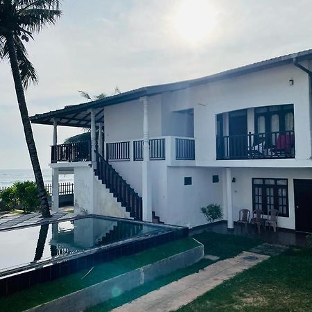 Rainbow Surf Beach Hotel Koggala Ngoại thất bức ảnh